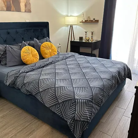 Apartment Luxury Prive Penthouse Serres